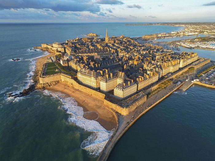 Love Room Donjon Dol In Love Bdsm Dol-de-Bretagne Eksteriør billede